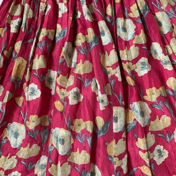 Vintage 100% silk red and yellow floral flowy maxi skirt - Picture 3 of 7